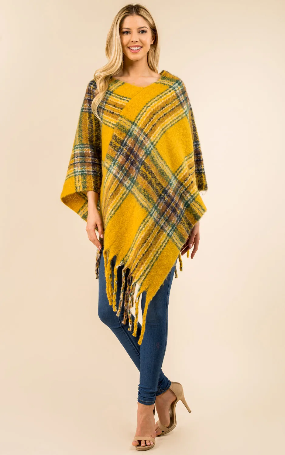 PA3125 / AV432 Plaid Pattern Comfy Soft Poncho w/Tassel