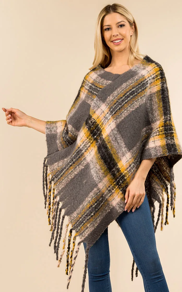 PA3125 / AV432 Plaid Pattern Comfy Soft Poncho w/Tassel