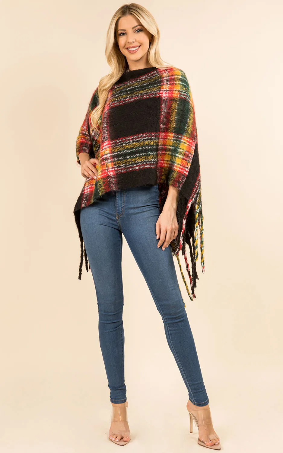PA3125 / AV432 Plaid Pattern Comfy Soft Poncho w/Tassel