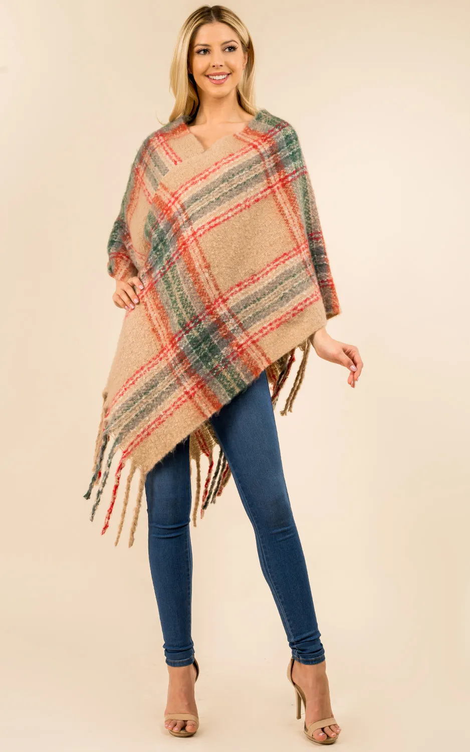 PA3125 / AV432 Plaid Pattern Comfy Soft Poncho w/Tassel