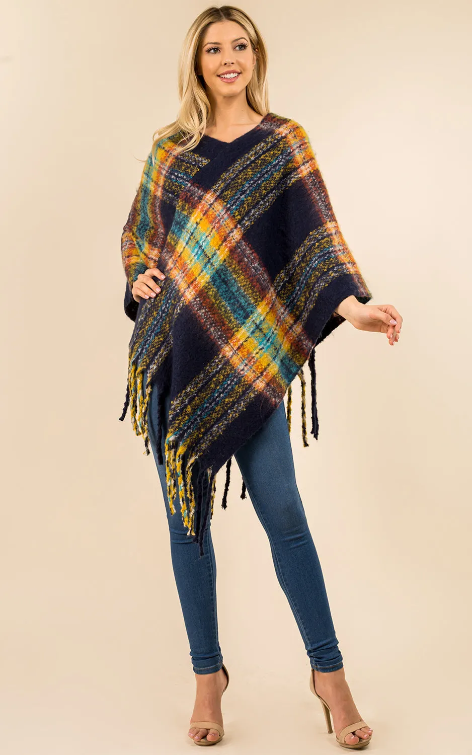 PA3125 / AV432 Plaid Pattern Comfy Soft Poncho w/Tassel